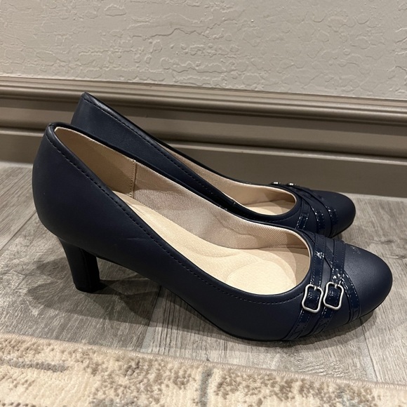Life Stride Memory Foam velocity flex navy pumps size 10 - Picture 3 of 9